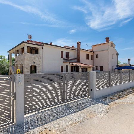Silva Apartment Porec Exterior photo
