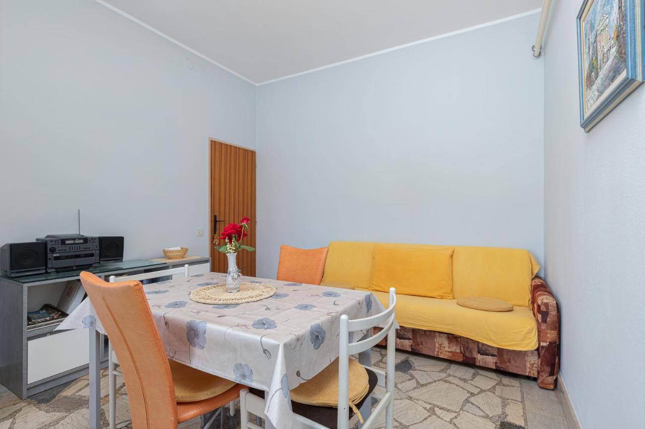 Silva Apartment Porec Exterior photo